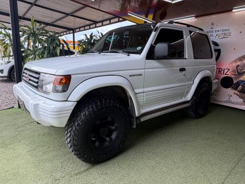 Mitsubishi Montero 2005 foto 10