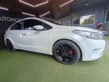 Kia Cerato 2017 foto 11